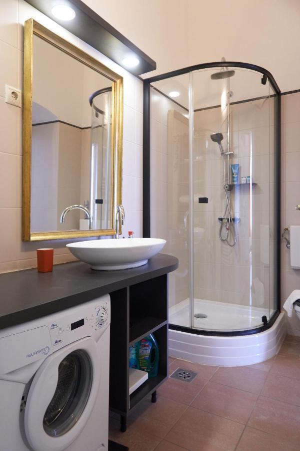 Ili Apartment Budapest Kültér fotó