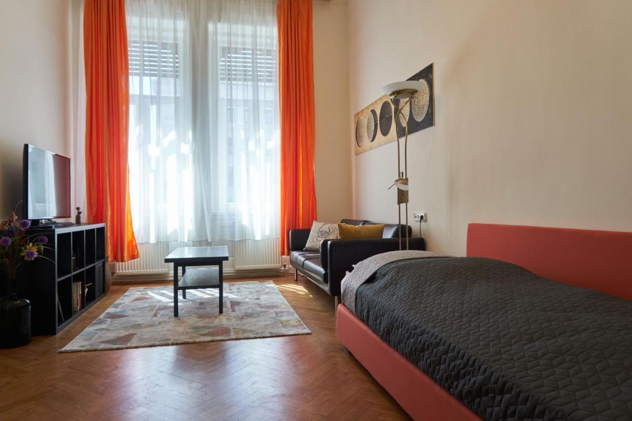 Ili Apartment Budapest Kültér fotó